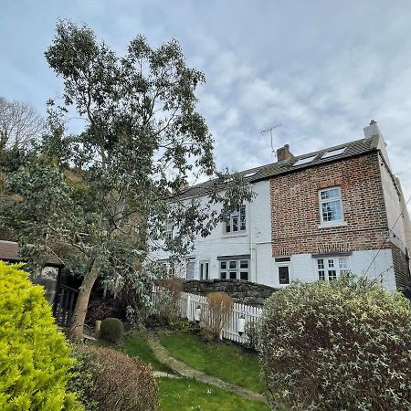 Demeter Cottage Whitby Esterno foto